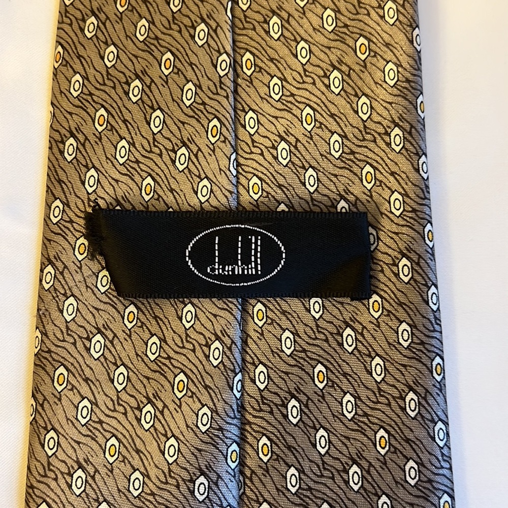 DUNHILL - Picture 7 of 12
